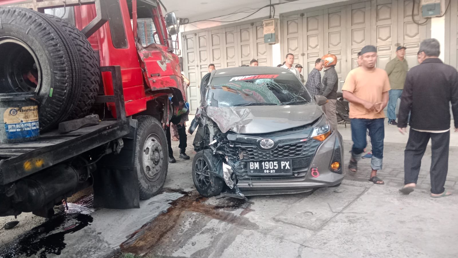 Kecelakaan Laka Lantas Tabrak Beruntun Di Jalinsum Kisaran Medan KM 105 ,106