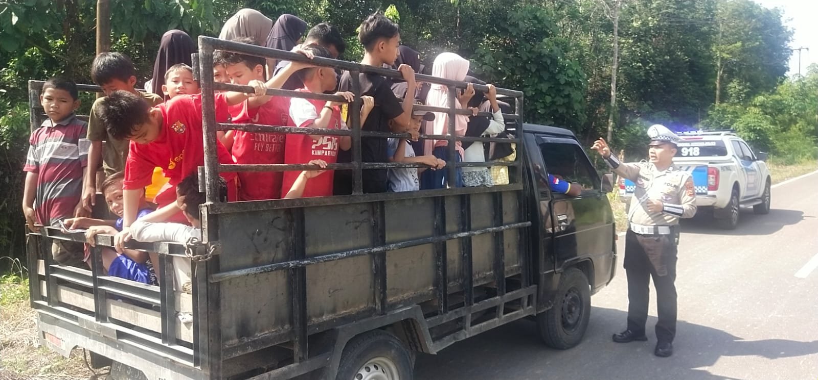 Kasat Lantas Polres Kampar Beri Edukasi Tentang Cooling System dan Bahaya Melanggar Lalu Lintas