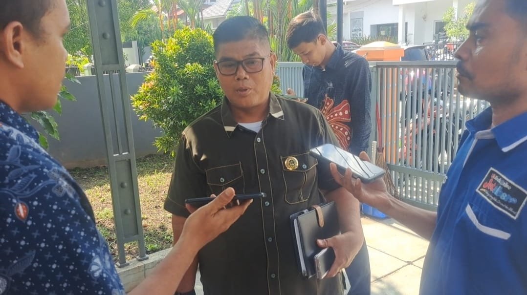 Diduga Kangkangi UUD Advokat, Pengacara Viral Pekanbaru diberhentikan.