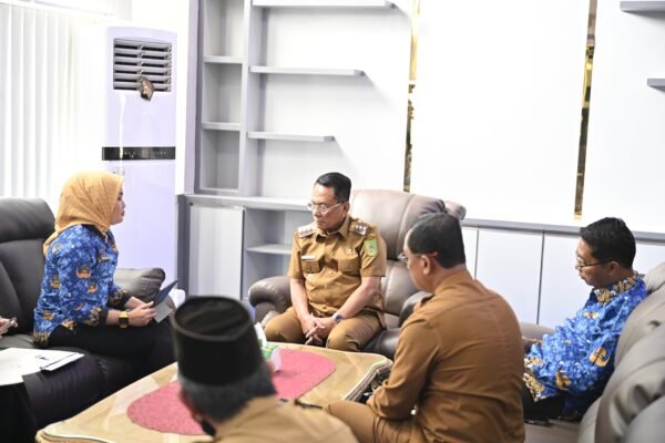 Bupati Rohil H. Bistamam Terima Audensi Kepala BPOM Dumai