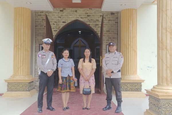 Personel Polres Rohil Pengamanan Gereja untuk Kegiatan Ibadah Kenaikan Isa Al-Masih