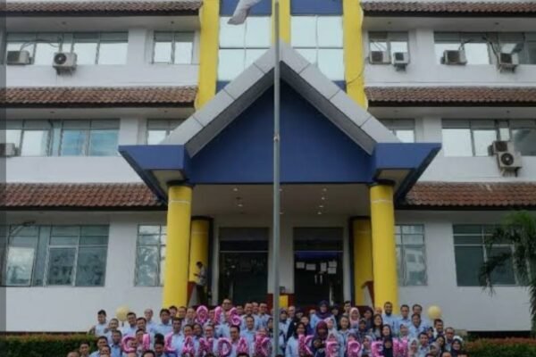 DiDUGA KEGAGALAN KEPALA KANTOR KPP PRATAMA CILANDAK DALAM MENANGANI KASUS DPO KARYAWANNYA